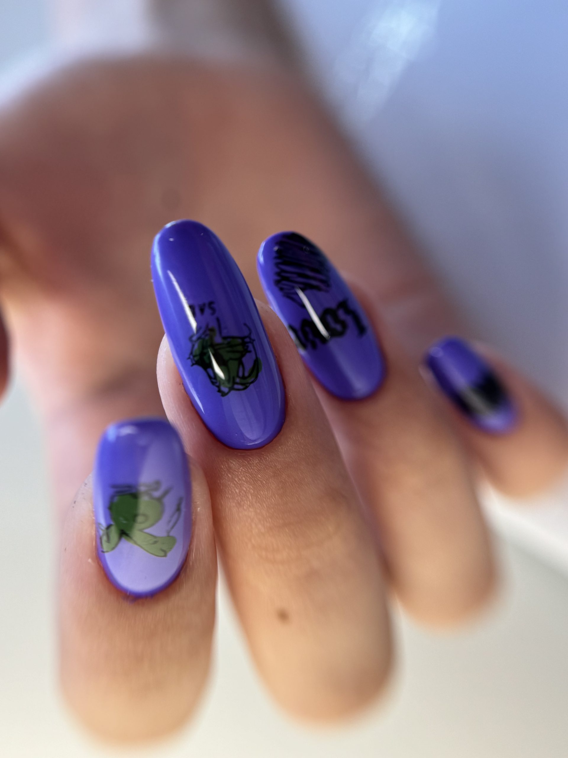 Starke Nails — Apparative Maniküre und Nagelverstärkung
